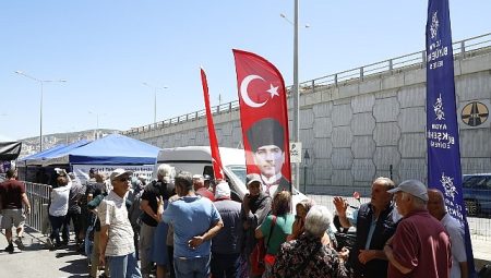 Lider Çerçioğlu Kuşadası’nda Yaşayan Vatandaşları Cet Tohumlarından Üretilen Fideler ile Buluşturdu