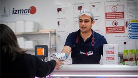 Ödemiş Et Entegre Tesisi’nde günde 120 büyükbaş hayvan işleniyor