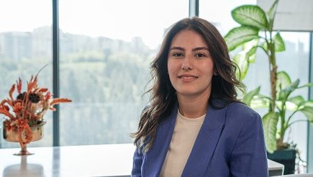 Yapay zekâya olumlu bakan hayata da olumlu bakıyor