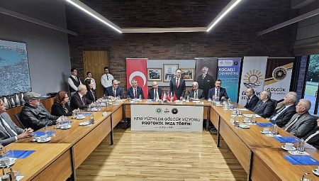 “Yeni Yüzyılda Gölcük Vizyonu” Protokolü İmzalandı