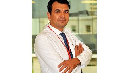 Yüzde Ani Gelişen Asimetrik Görünüm İnme Belirtisi Olabilir!