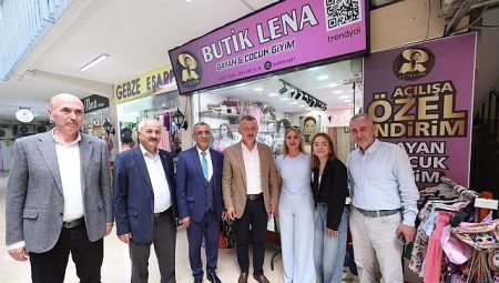 “Aynı sokağın insanı, birebir kentin yol arkadaşıyız”