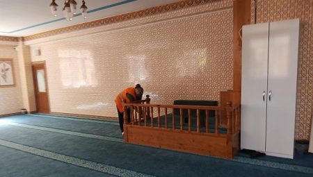 Bayram öncesi mescitlerde paklık