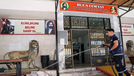 Buca’da bayram öncesi paklık seferberliği