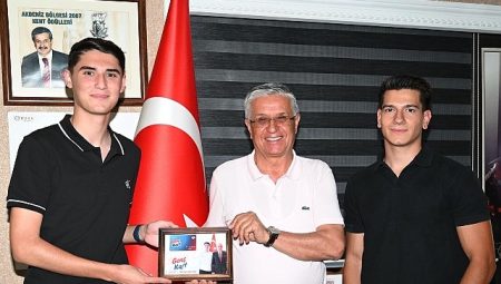 Gençlik Meclisi’nden Lider Topaloğlu’na ziyaret