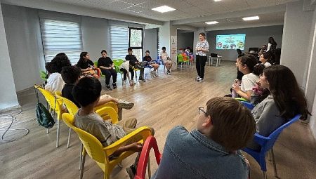 İzmir Çocuk Meclisi engelli hakları için toplandı