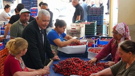 Lider Türkmen Alanda