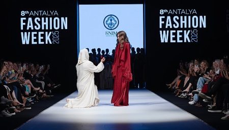 Podyumda sürpriz evlilik teklifi