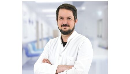 Kasık Bölgesinde Hissettiğiniz Ağrının Nedeni Kalça Sıkıntıları Olabilir