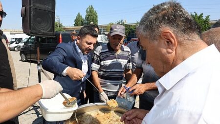 Lider Rasim Arı, Kentin Her Noktasında Vatandaşlarla Bir Ortada