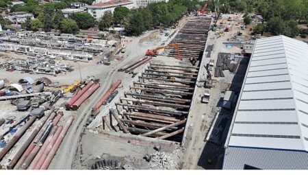 6 TBM tıpkı anda hafriyat yapacak