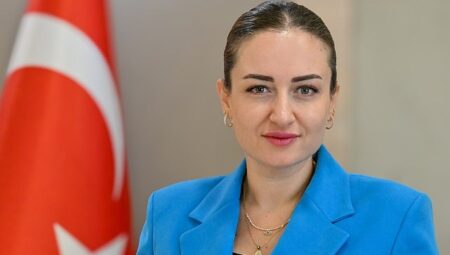 Antalya Büyükşehir Belediyesi Lider Vekili Büşra Özdemir’in 30 Ağustos Zafer Bayramı Bildirisi