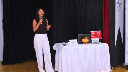 Bayraklı’da sağlıklı ve istikrarlı beslenme semineri
