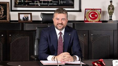 Buca Belediyesi tarihi maç için dev ekran kuruyor!
