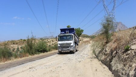 Büyükşehir Oymapınar Barajı etrafındaki yolları asfaltlıyor