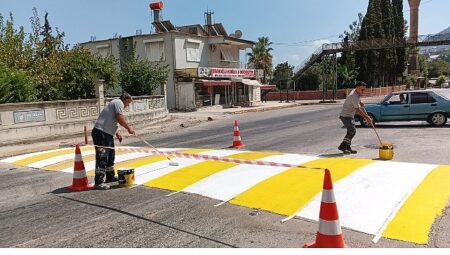 Büyükşehir’den Finike Dağbağ Mahallesi’ne asfalt