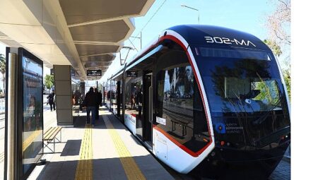 Büyükşehir’e ilişkin toplu ulaşım araçları