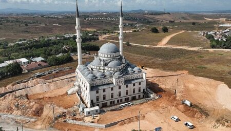 Gebze Tabduk Emre Camii’ne Büyükşehir eli değiyor