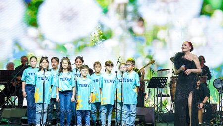 Harbiye’de unutulmaz gece: Candan Erçetin ve TEGV’li çocuklar birebir sahnedeydi