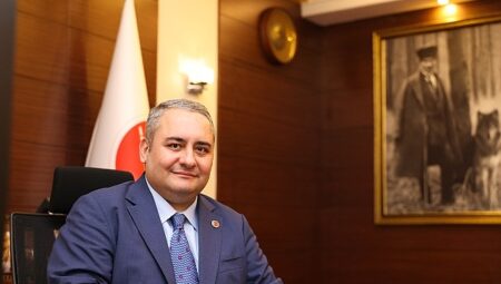 Keçiören Belediye Lideri Dr. Mesut Özarslan`ın 30 Ağustos Zafer Bayramı Kutlama İletisi