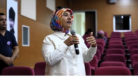 Keçiören Belediyesi’nden bayana yönelik şiddetle gayret semineri