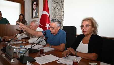 Kemer Belediyesi Ağustos ayı meclisi yapıldı