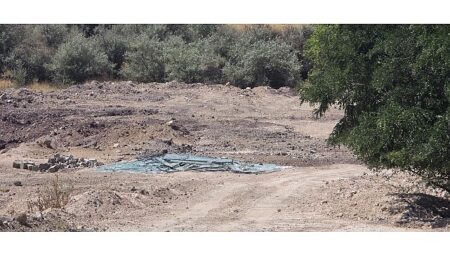 Lider Çerçioğlu Efeler’in yollarını yeniliyor