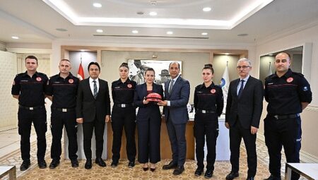 Lider Vekili Özdemir İtfaiye Haftası’nı kutladı