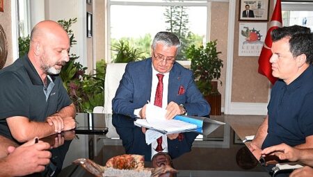 Takımlı çalışanları kapsayan toplu iş mukavelesi imzalandı