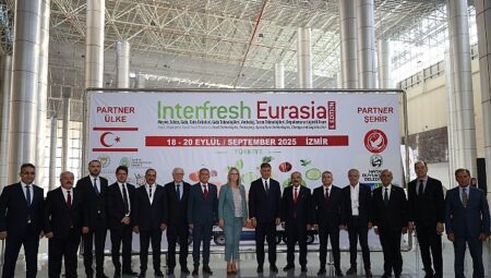 Yaş meyve zerzevat kesimine yıllık 250 milyon dolar katkı sağlayan Interfresh Eurasia Fuarı İzmir’de açıldı