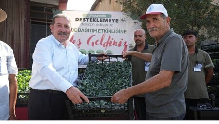 Yüzde 50 Hibeli Kışlık Zerzevat Fidesi Dayanağı Üreticilerle Buluştu